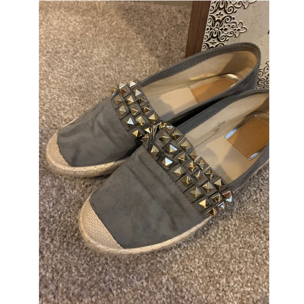 Studded flats